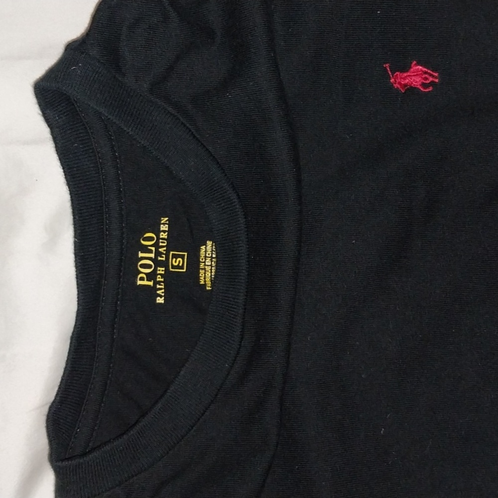 Polo - Picture 2 of 2